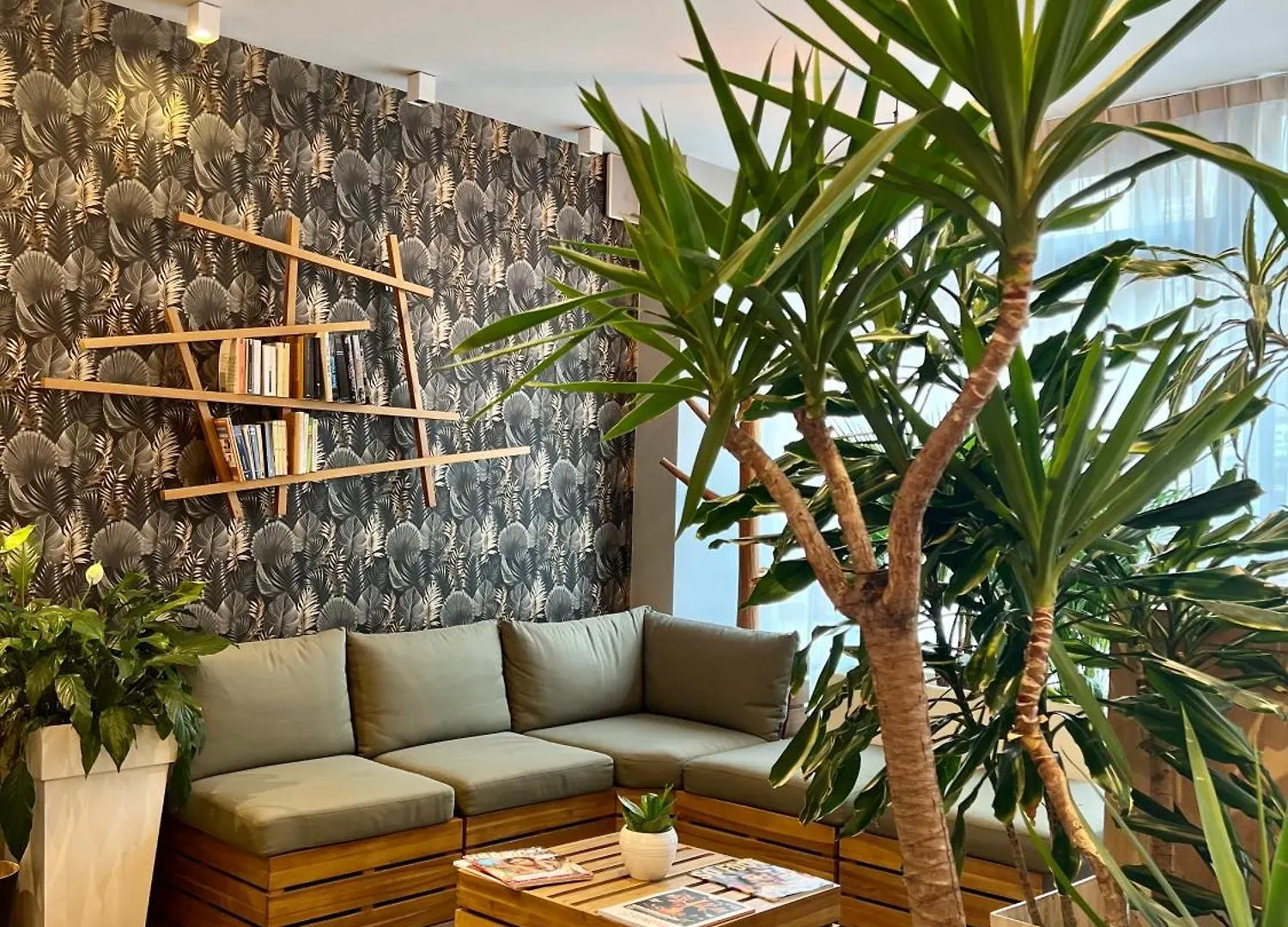 Kyriad 18 - Porte De Clignancourt - Montmartre Hotell