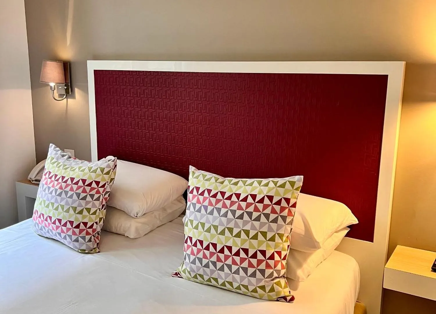 Hotell Kyriad 18 - Porte De Clignancourt - Montmartre Paris