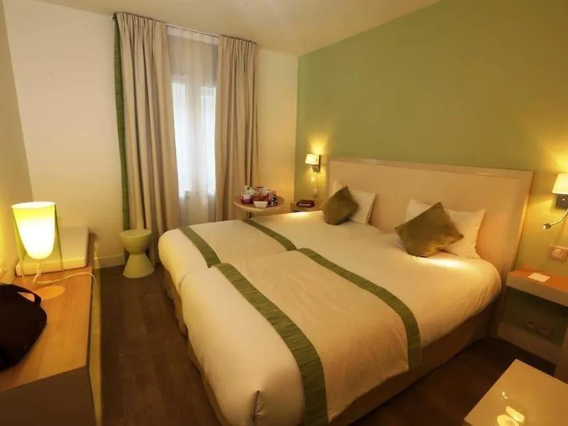 Kyriad 18 - Porte De Clignancourt - Montmartre Hotell Paris