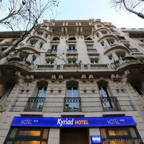 Kyriad 18 - Porte De Clignancourt - Montmartre Hotell 3*