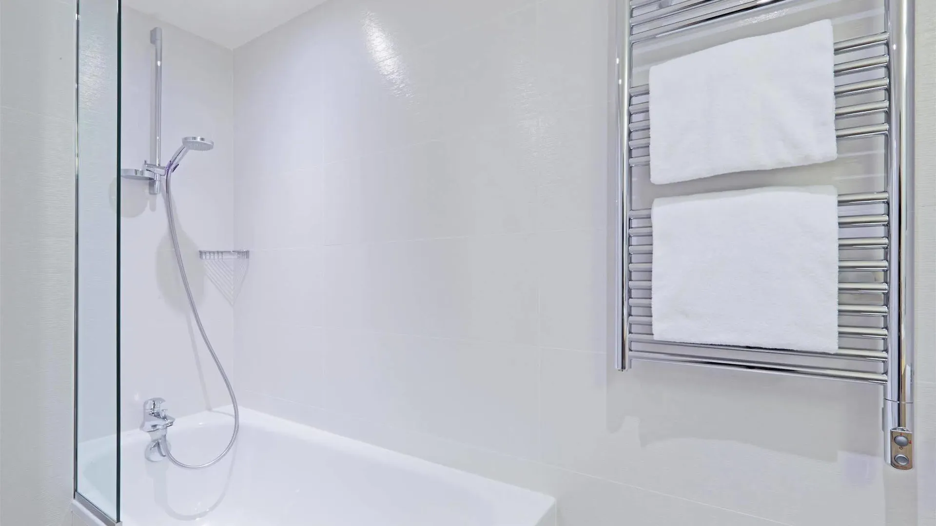 Kyriad 18 - Porte De Clignancourt - Montmartre Hotell Paris
