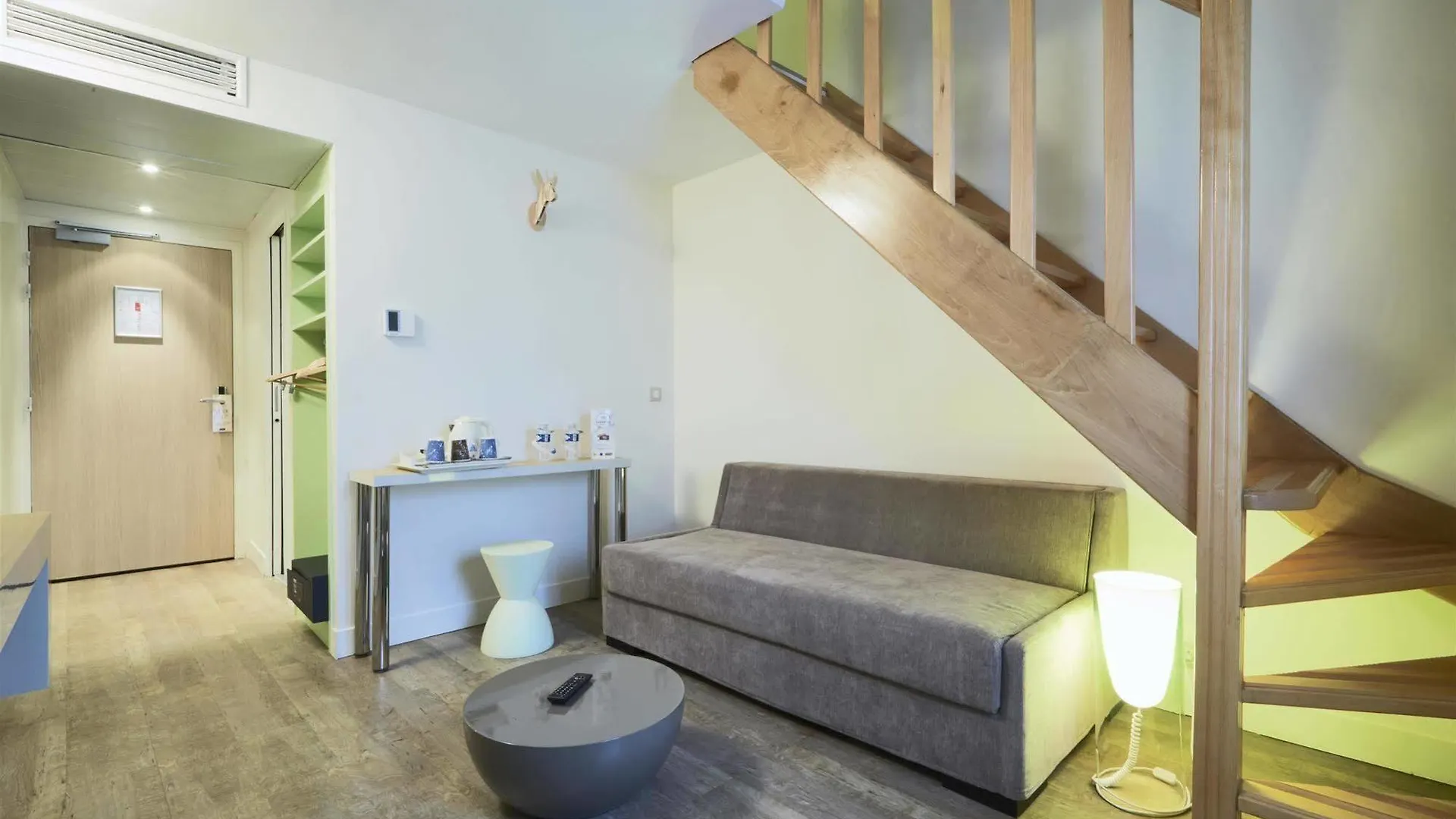 Hotel Kyriad 18 - Porte De Clignancourt - Montmartre